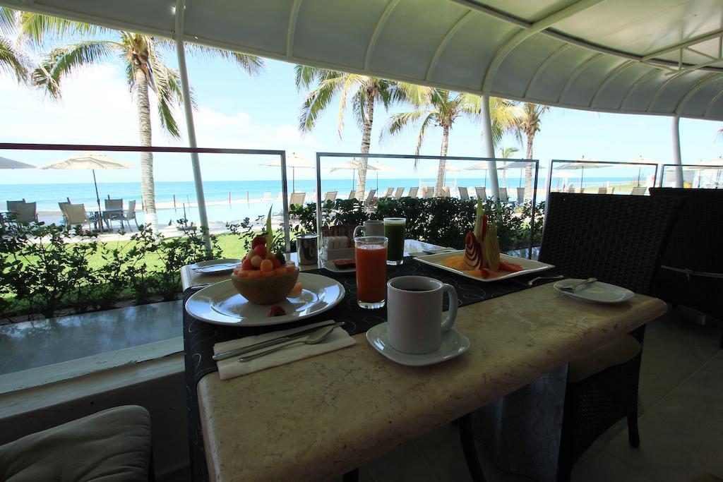 Park Royal Beach Mazatlan Hotel Exterior photo